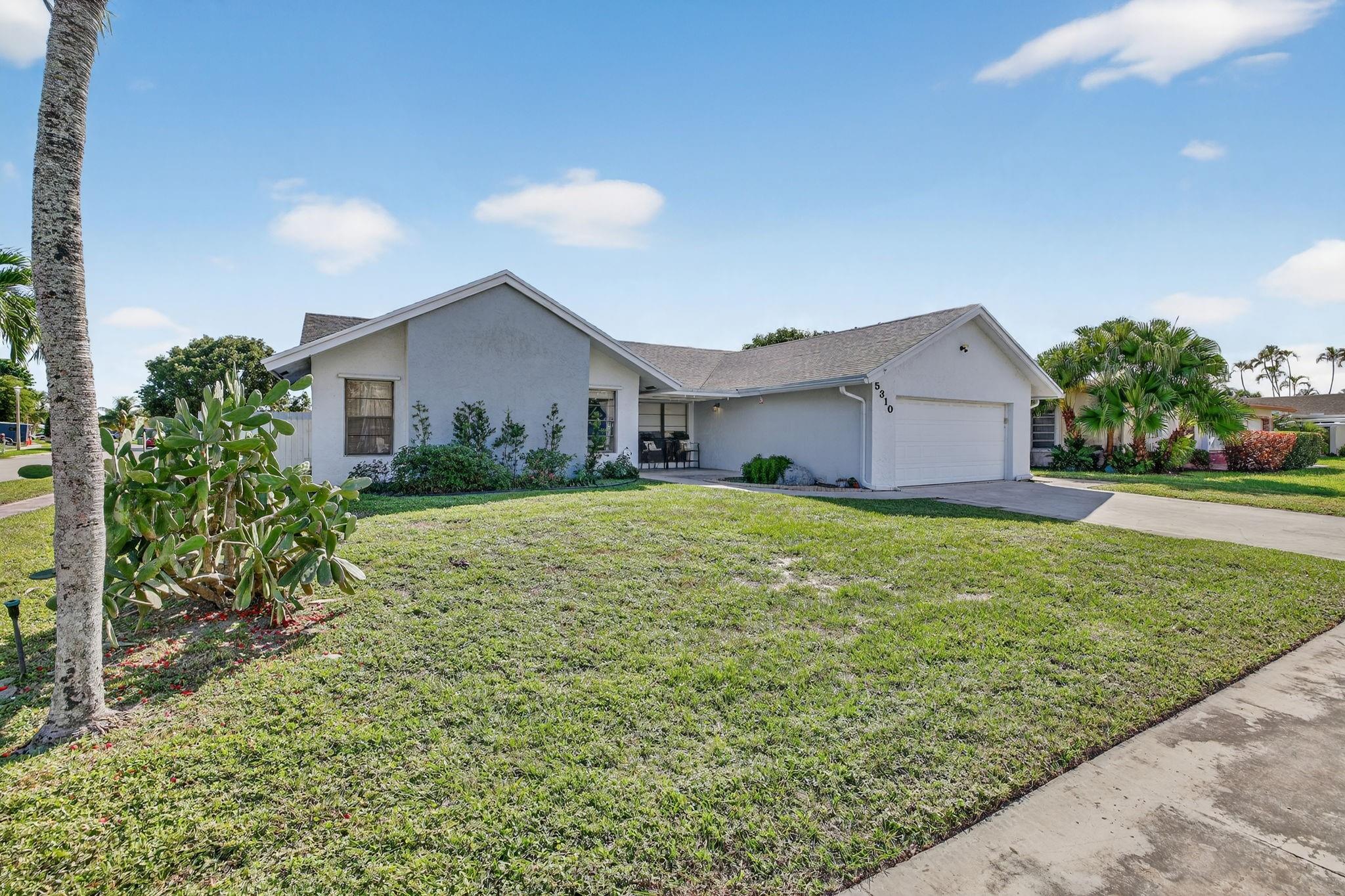 Coral Gate Sec 1 93-7 B - Residential