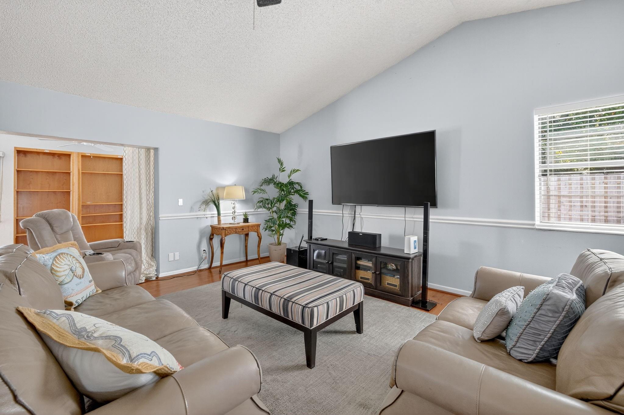Coral Gate Sec 1 93-7 B - Residential