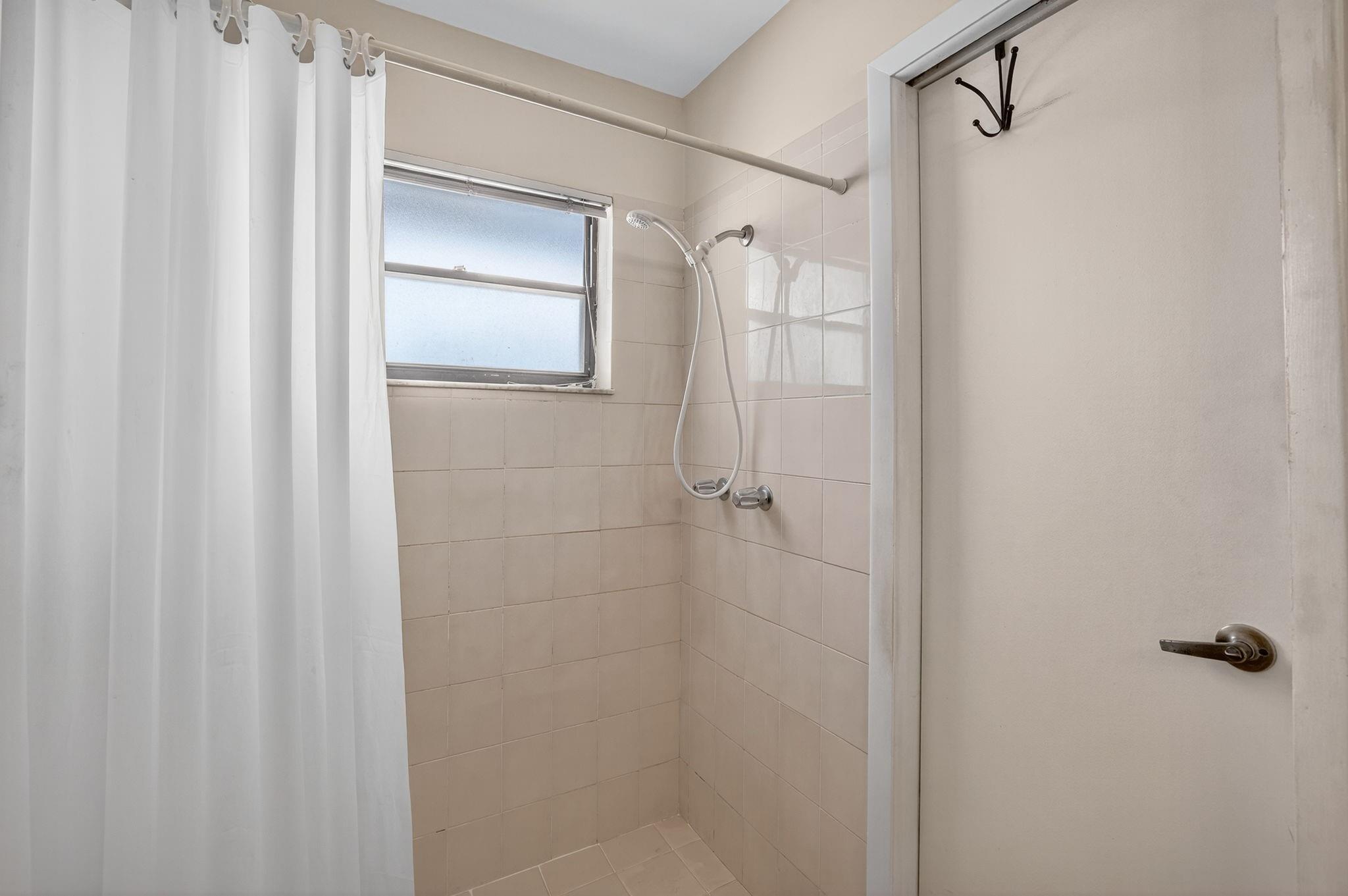 Coral Gate Sec 1 93-7 B - Residential