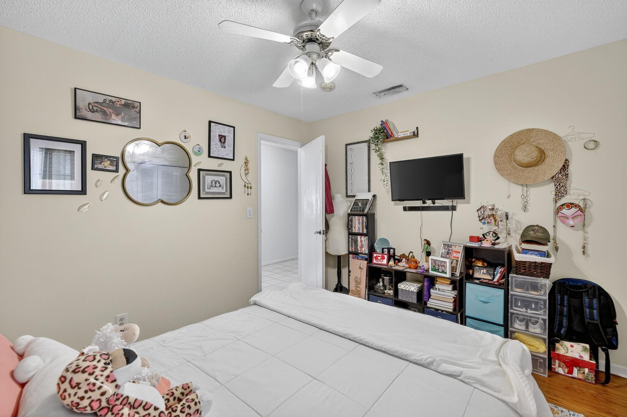 Coral Gate Sec 1 93-7 B - Residential