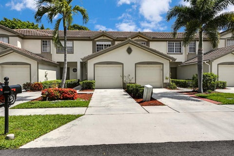 Featured picture for the property R10719854
