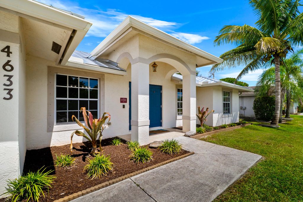 Photo of 4633 SW Ulster Street, Port Saint Lucie, FL 34953 (MLS # R11112743)