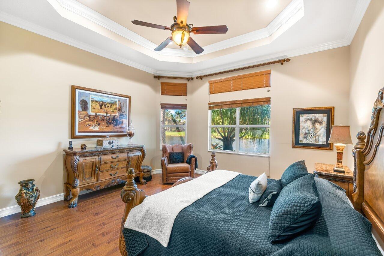 VALENCIA RESERVE - Residential