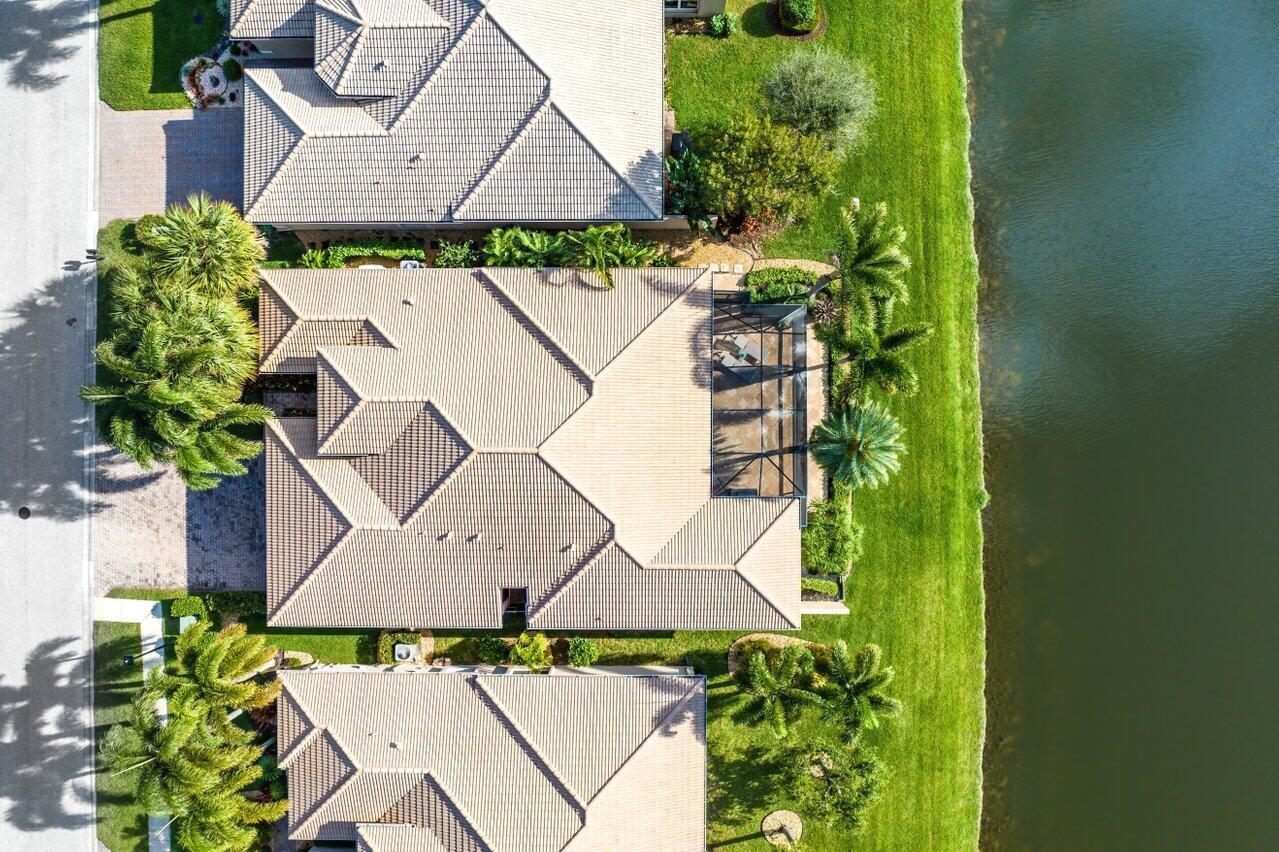 VALENCIA RESERVE - Residential