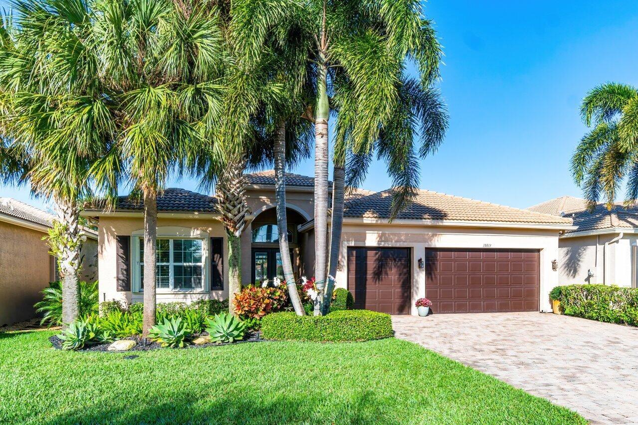 VALENCIA RESERVE - Residential