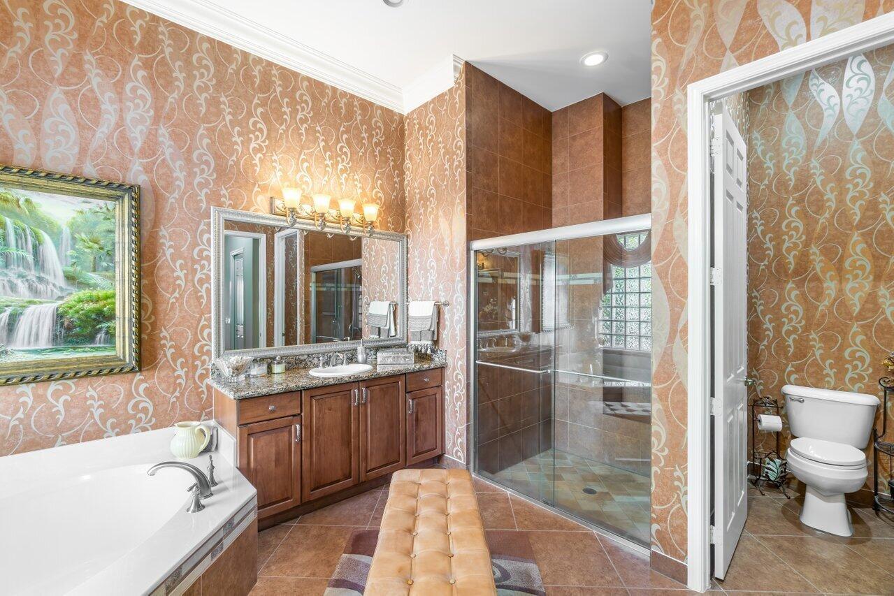 VALENCIA RESERVE - Residential