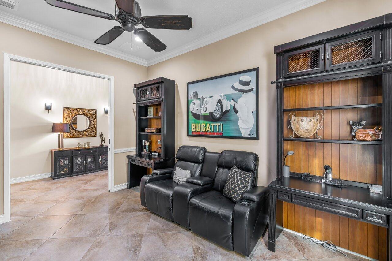 VALENCIA RESERVE - Residential