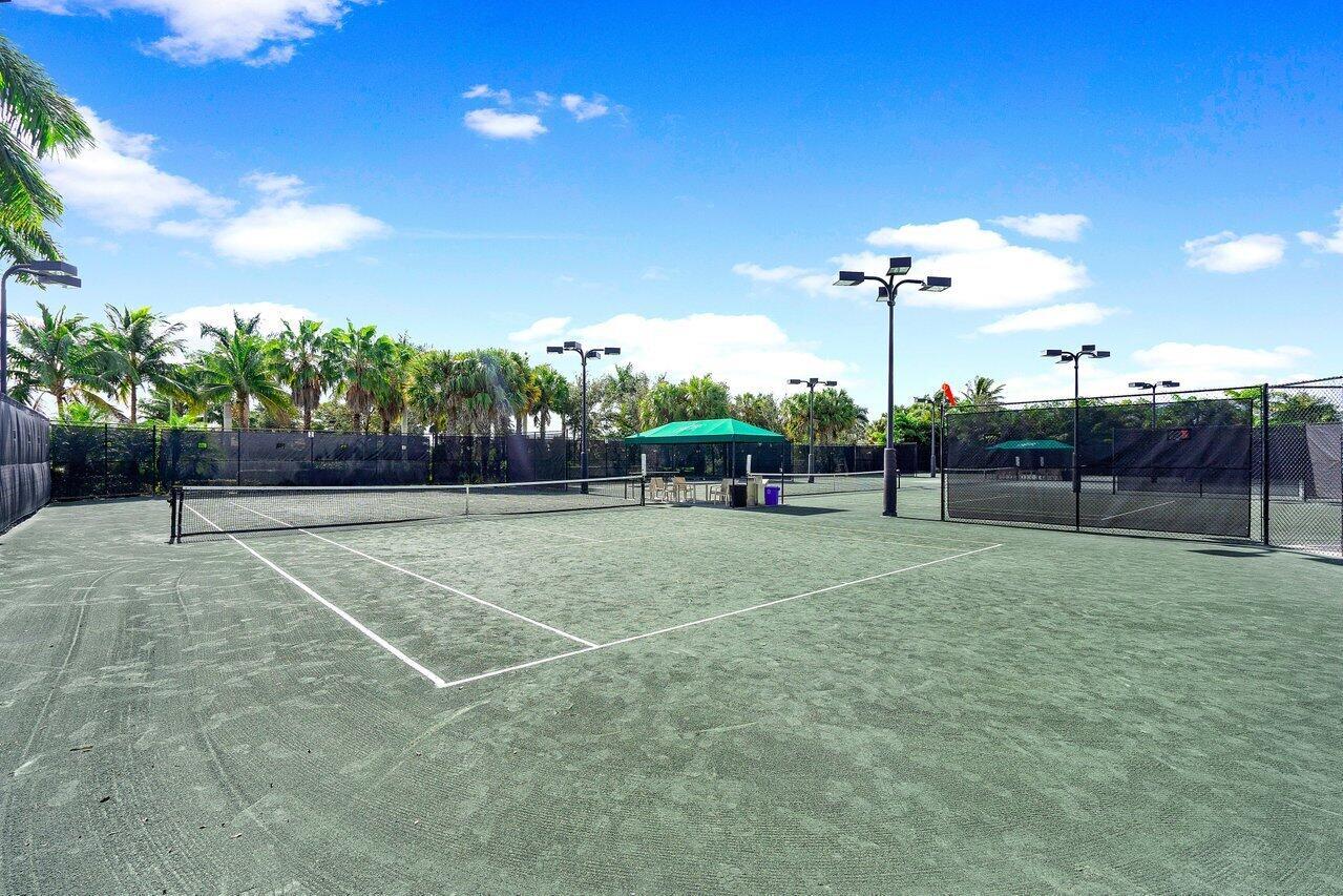 VALENCIA RESERVE - Residential