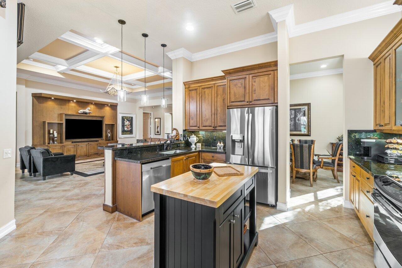 VALENCIA RESERVE - Residential