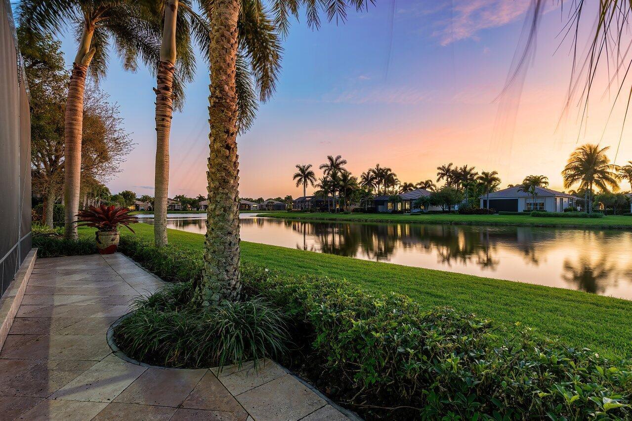 VALENCIA RESERVE - Residential