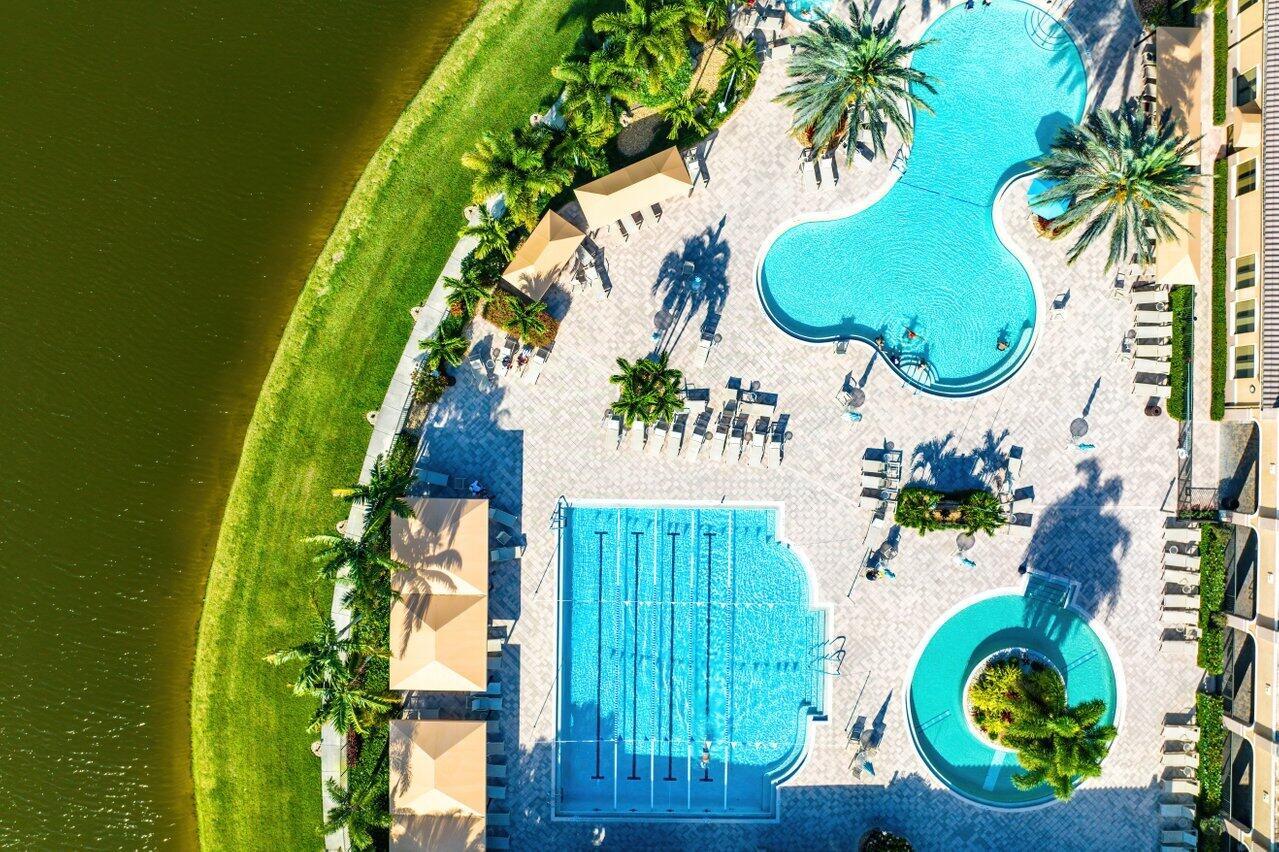 VALENCIA RESERVE - Residential