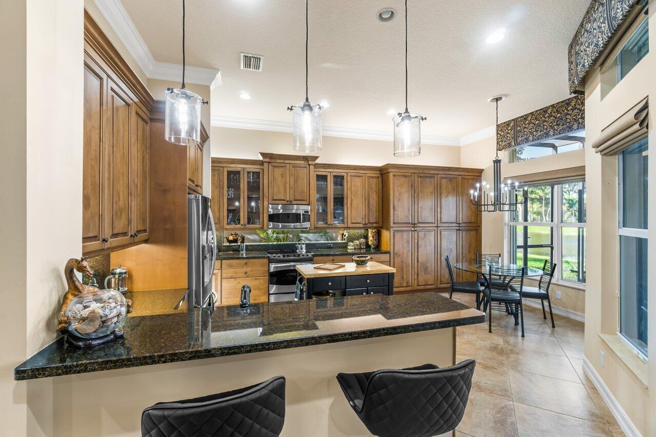 VALENCIA RESERVE - Residential