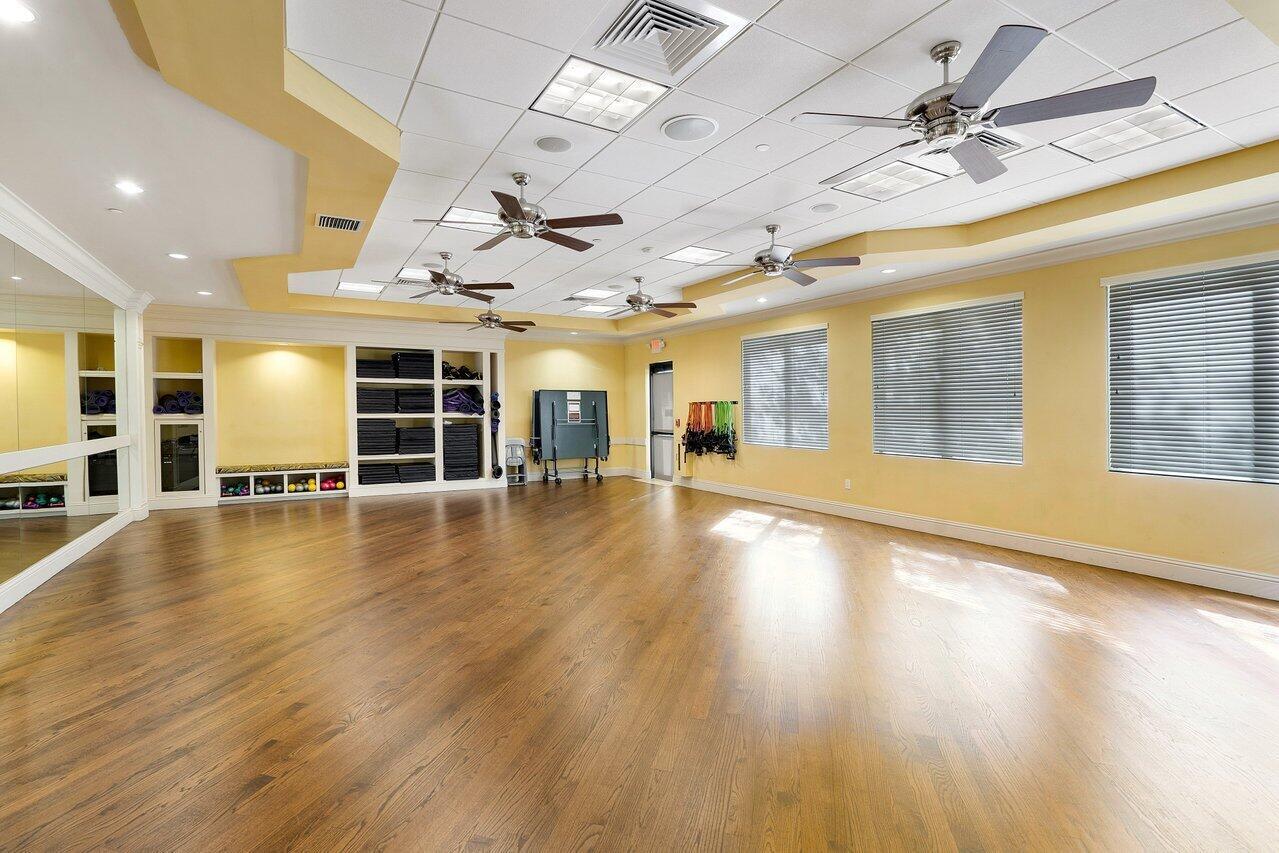 VALENCIA RESERVE - Residential