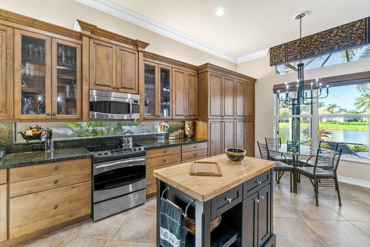 VALENCIA RESERVE - Residential