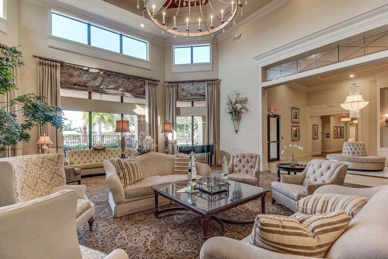 VALENCIA RESERVE - Residential