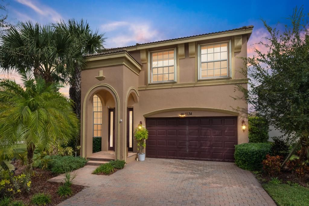 Photo of 11134 SW Springtree Terrace, Port Saint Lucie, FL 34987 (MLS # R10760470)