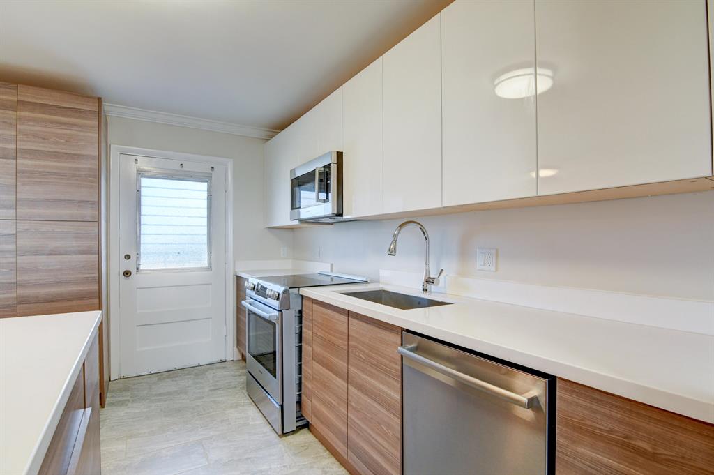 BOCA TEECA CONDO 4 - Residential