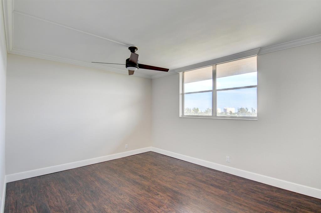 BOCA TEECA CONDO 4 - Residential