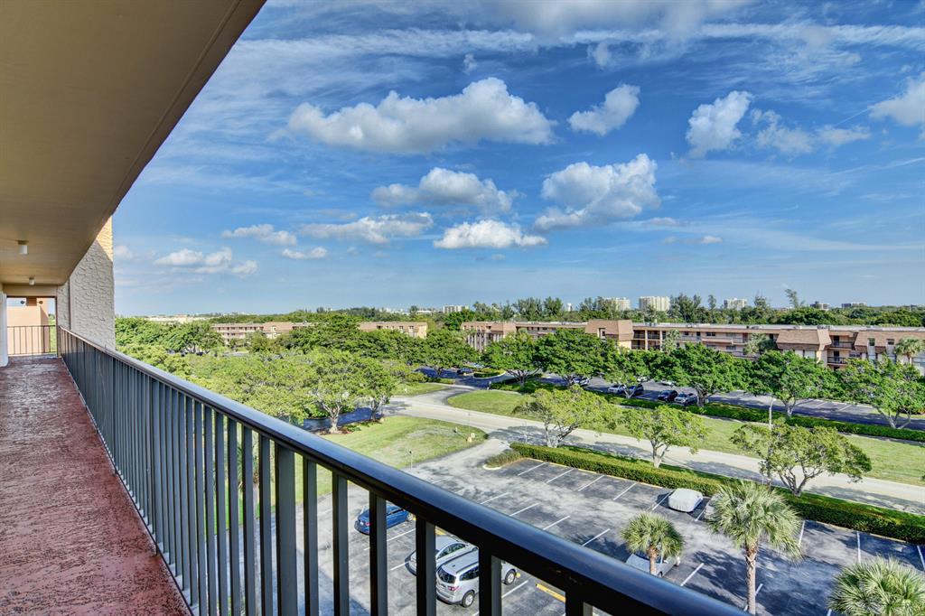 BOCA TEECA CONDO 4 - Residential