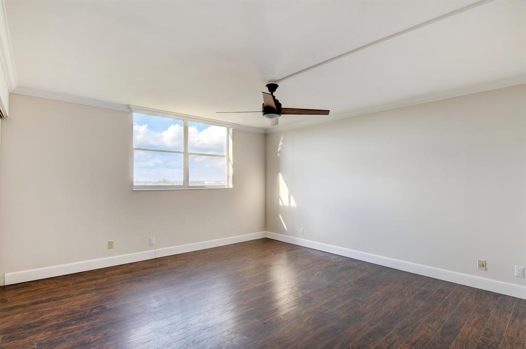 BOCA TEECA CONDO 4 - Residential