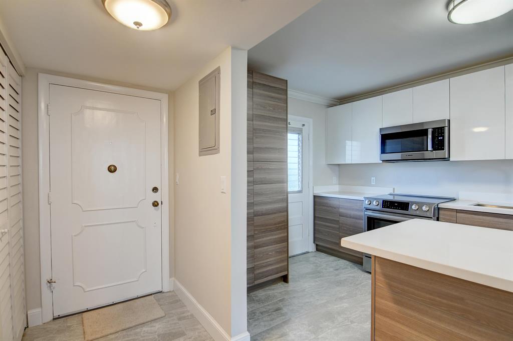 BOCA TEECA CONDO 4 - Residential