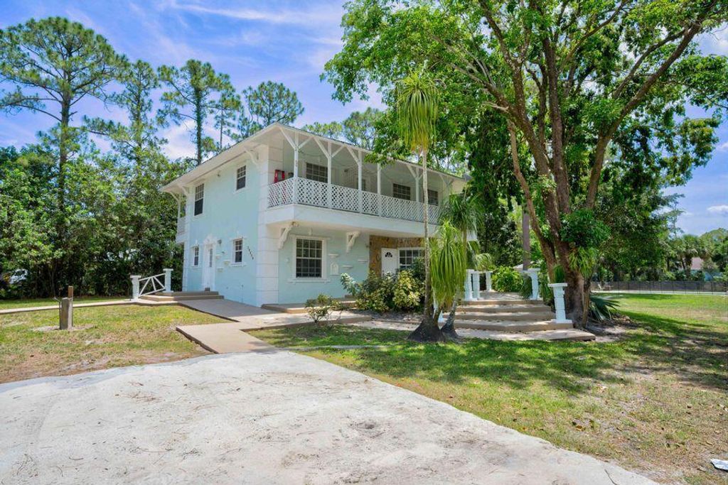 Photo of 10480 157th Street N, Jupiter, FL 33478 (MLS # R10816998)