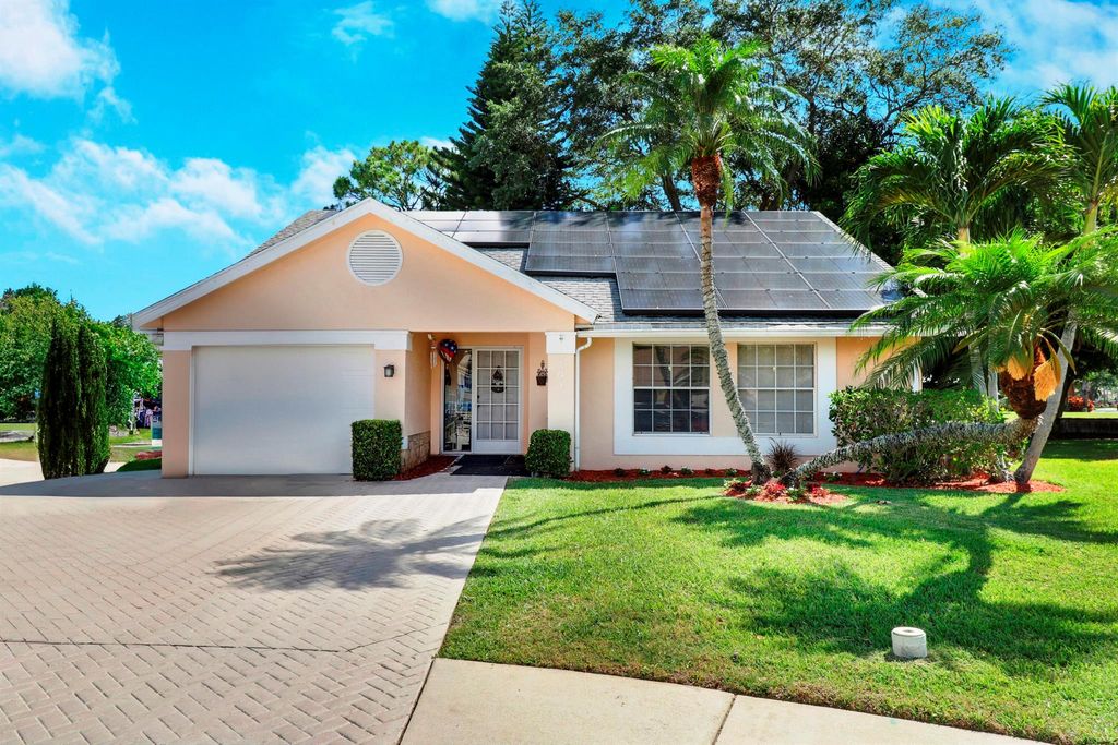 Photo of 303 Moccasin Trail W, Jupiter, FL 33458 (MLS # R10985307)