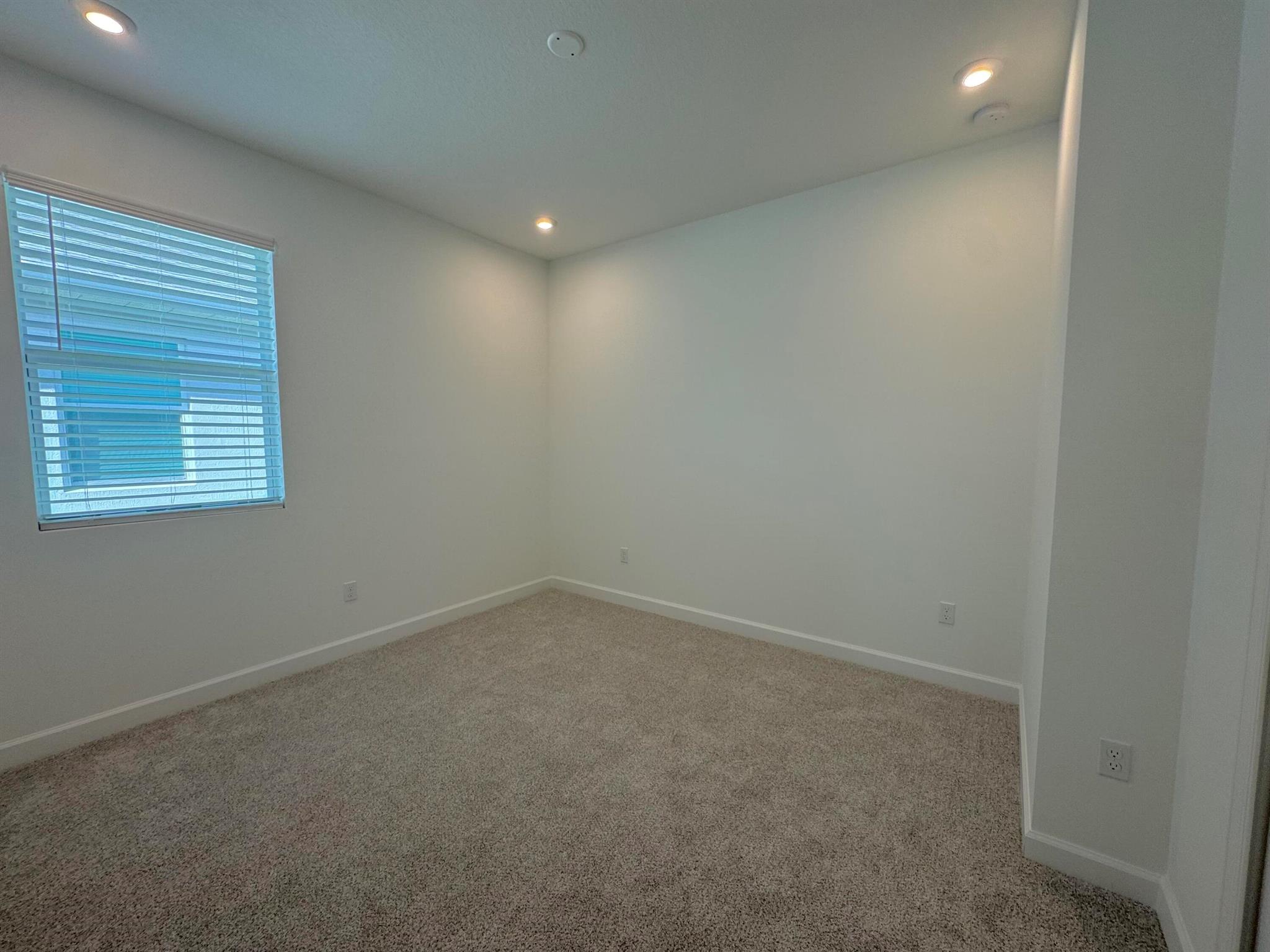CADENCE PHASE 1 - Residential Lease