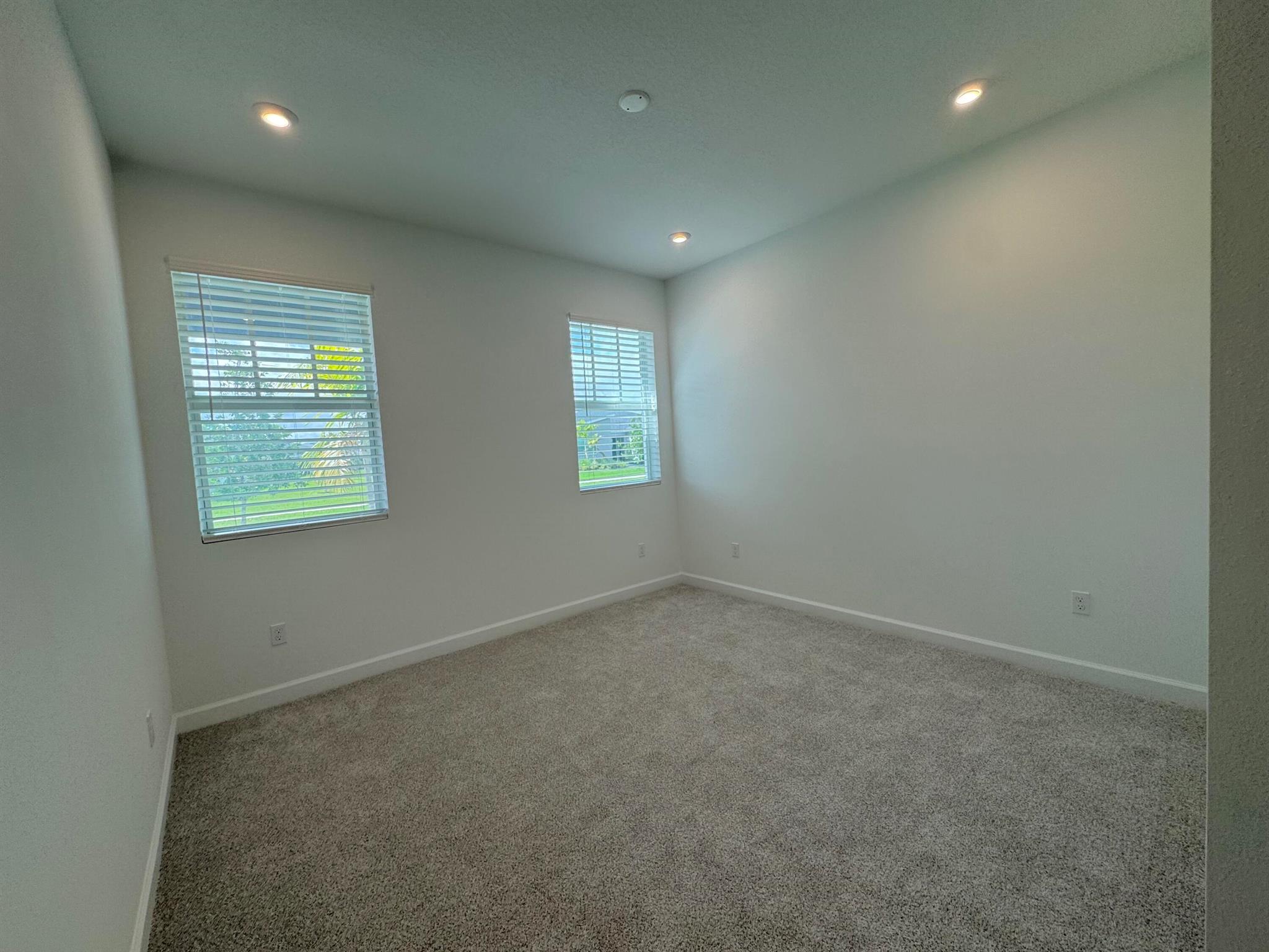 CADENCE PHASE 1 - Residential Lease