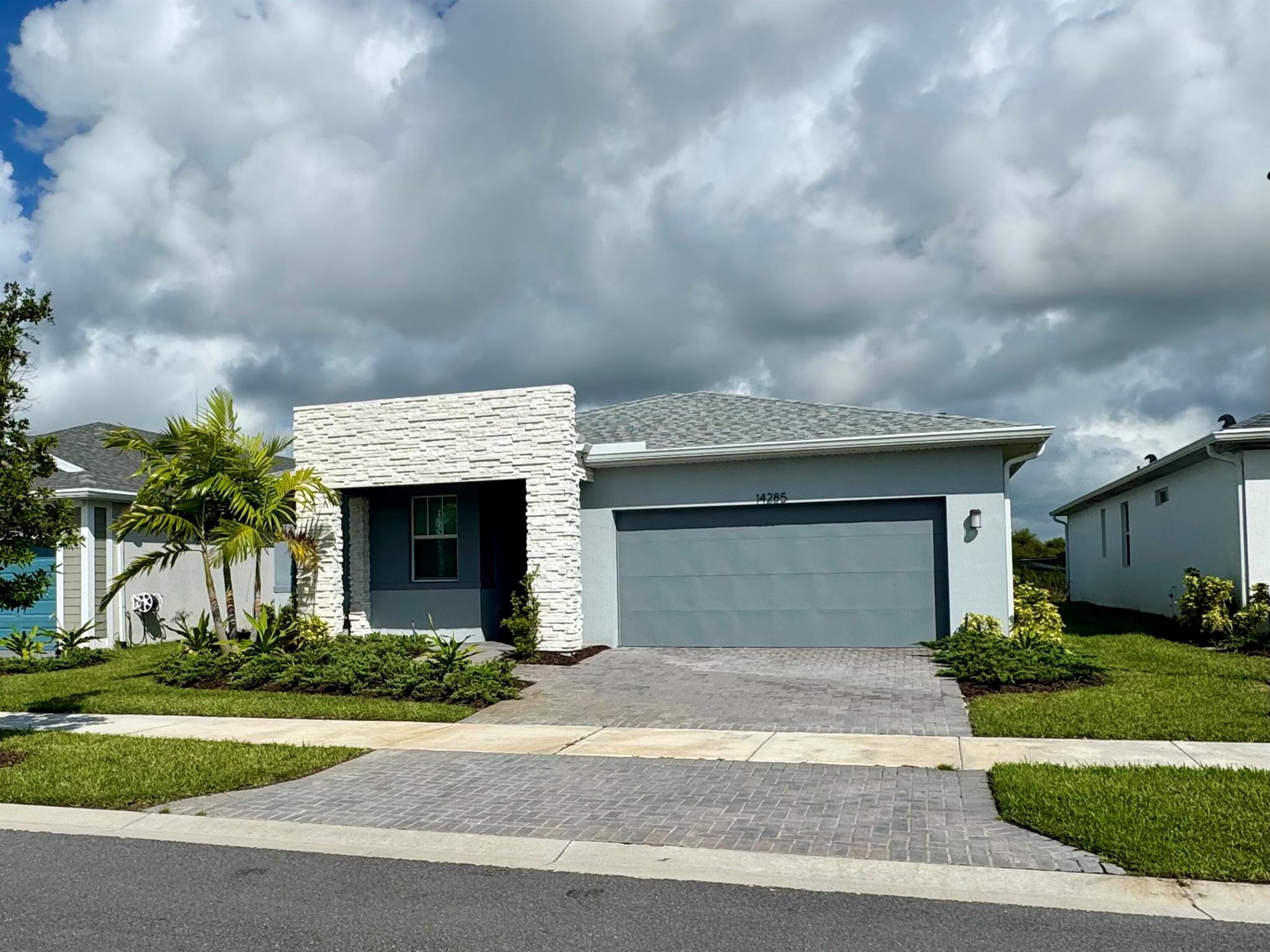 CADENCE PHASE 1 - Residential Lease