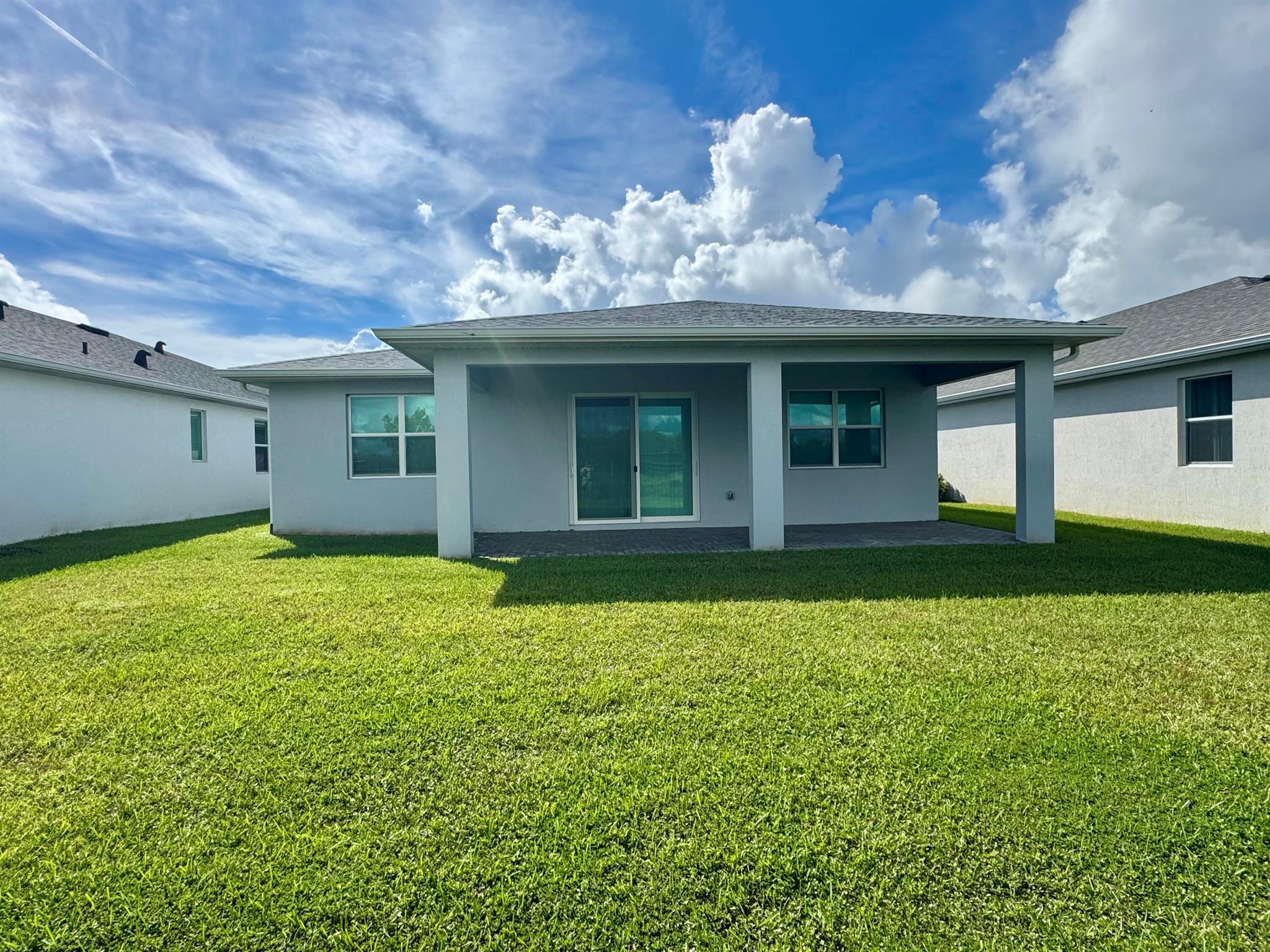 CADENCE PHASE 1 - Residential Lease