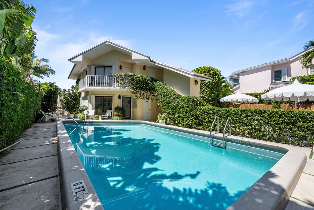 Photo of 170 Chilean Avenue, Palm Beach, FL 33480 (MLS # B26033730)