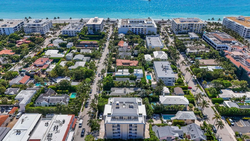 Photo of 170 Chilean Avenue, Palm Beach, FL 33480 (MLS # B26033730)