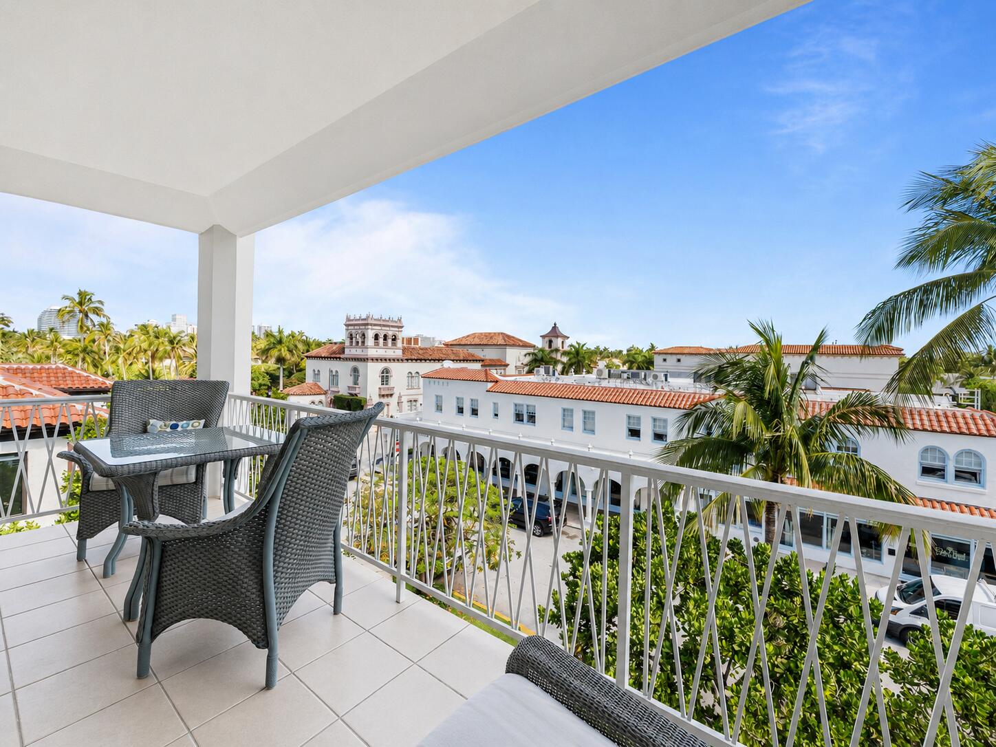 EVERGLADES PLAZA CONDO - Residential