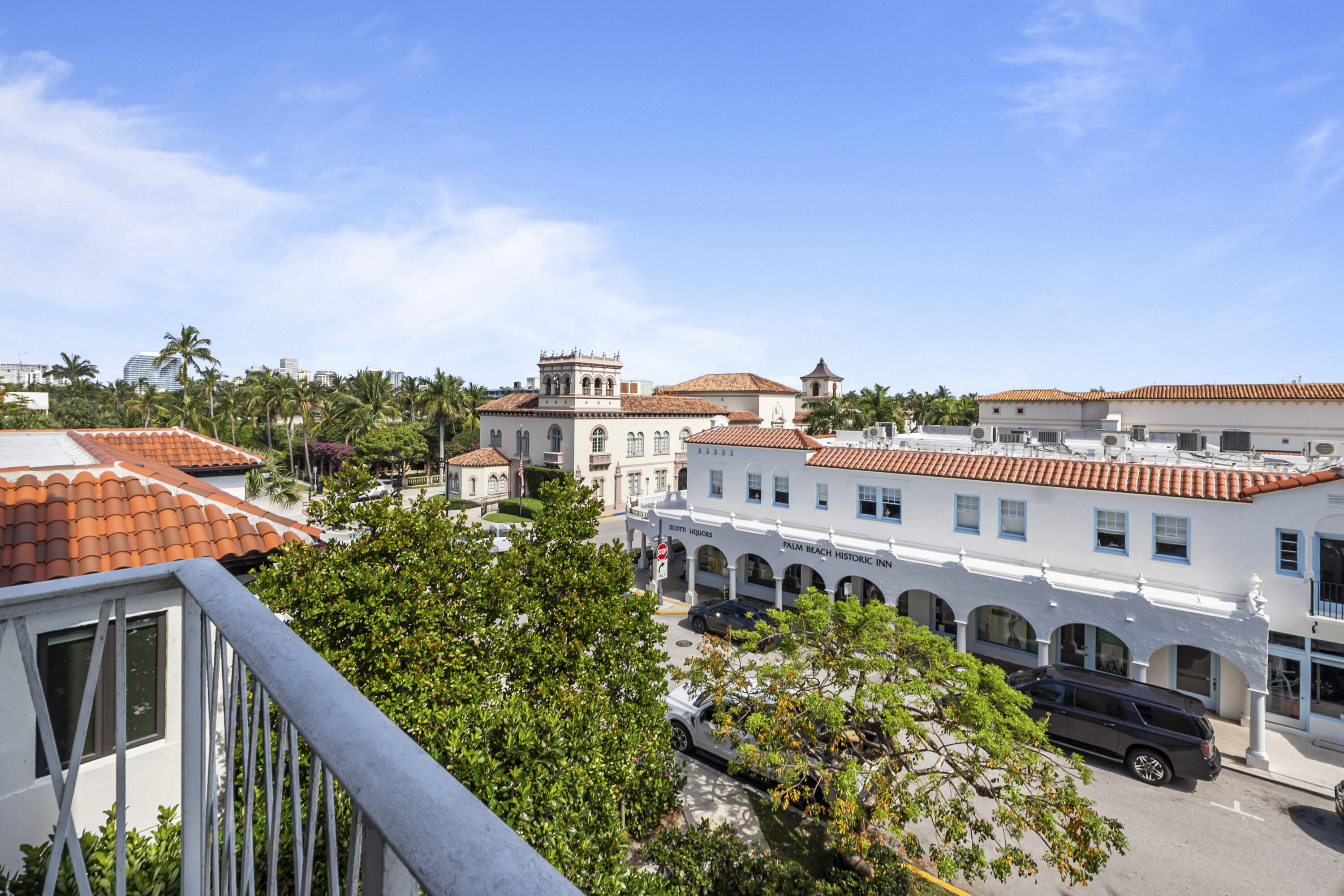EVERGLADES PLAZA CONDO - Residential