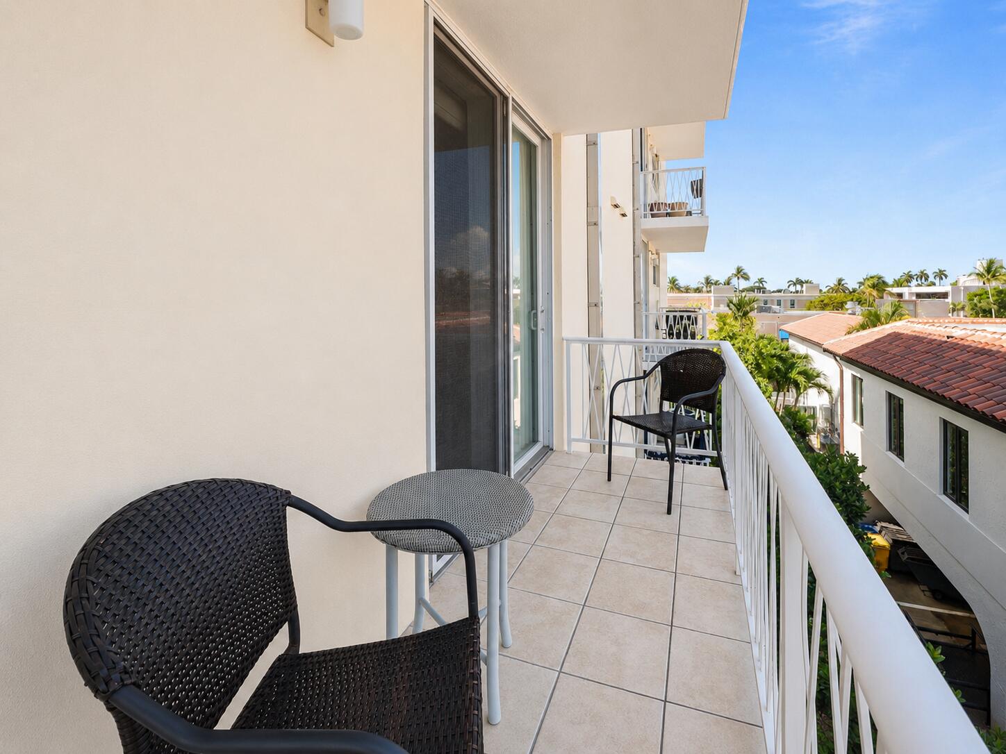EVERGLADES PLAZA CONDO - Residential