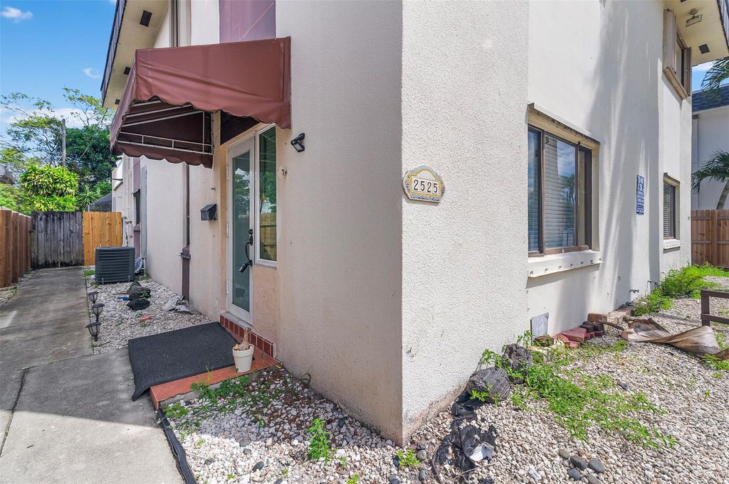 Photo of 2523 Cleveland St #2525, Hollywood, FL 33020 (MLS # F10461549)