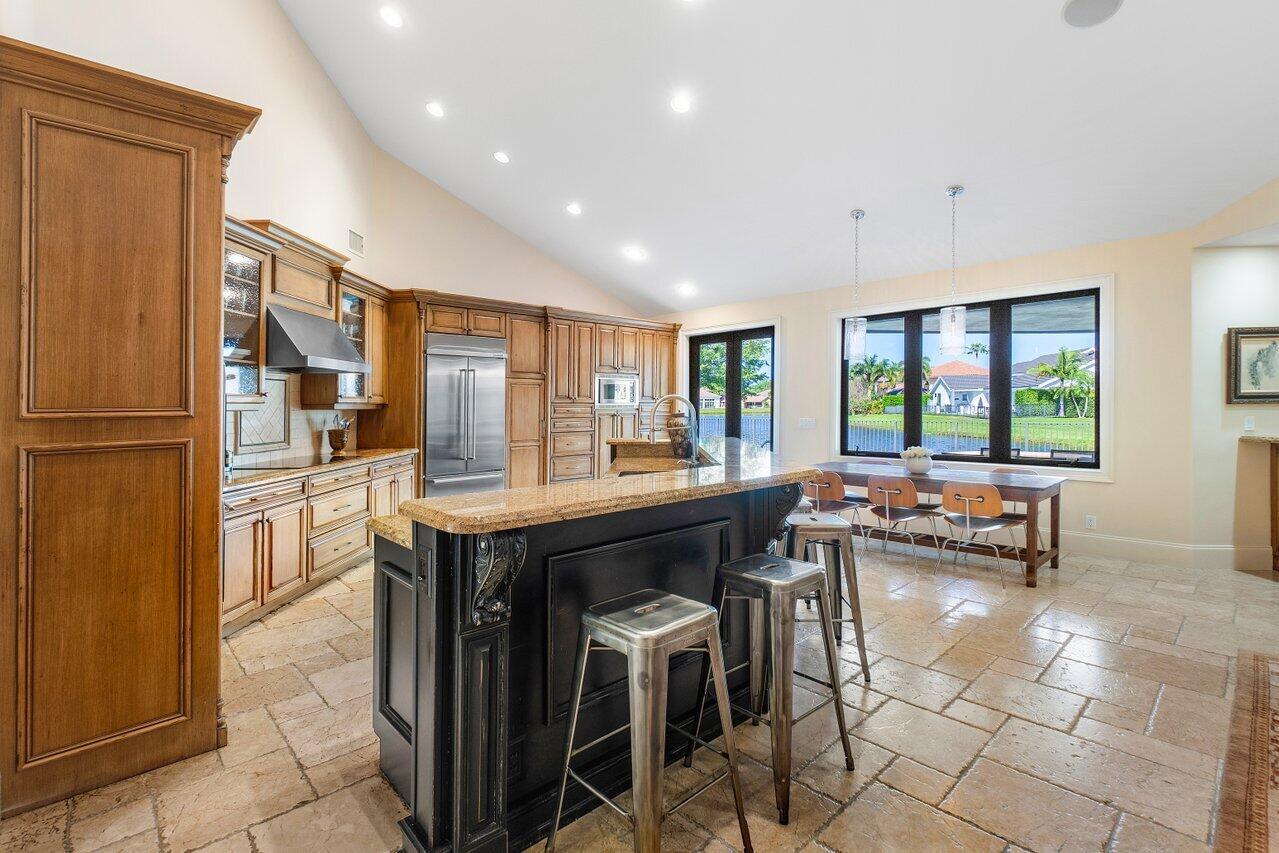 THE HAMPTONS - Residential