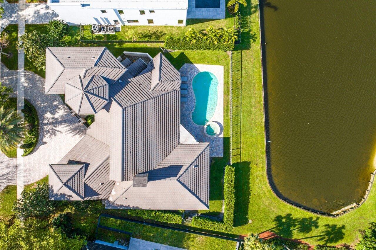 THE HAMPTONS - Residential