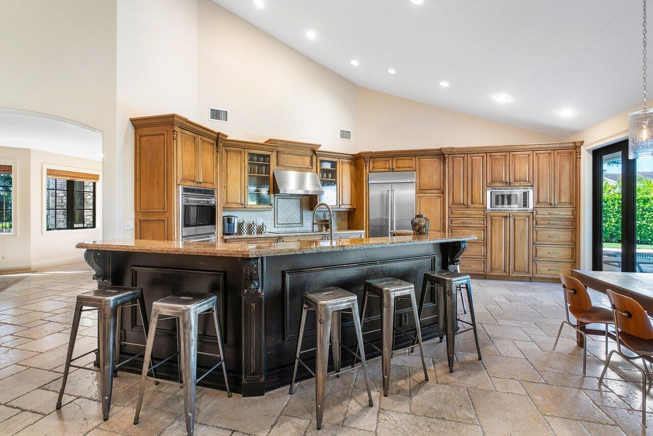 THE HAMPTONS - Residential