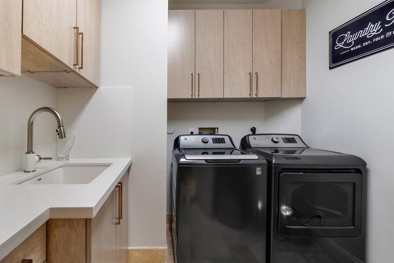 THE HAMPTONS - Residential