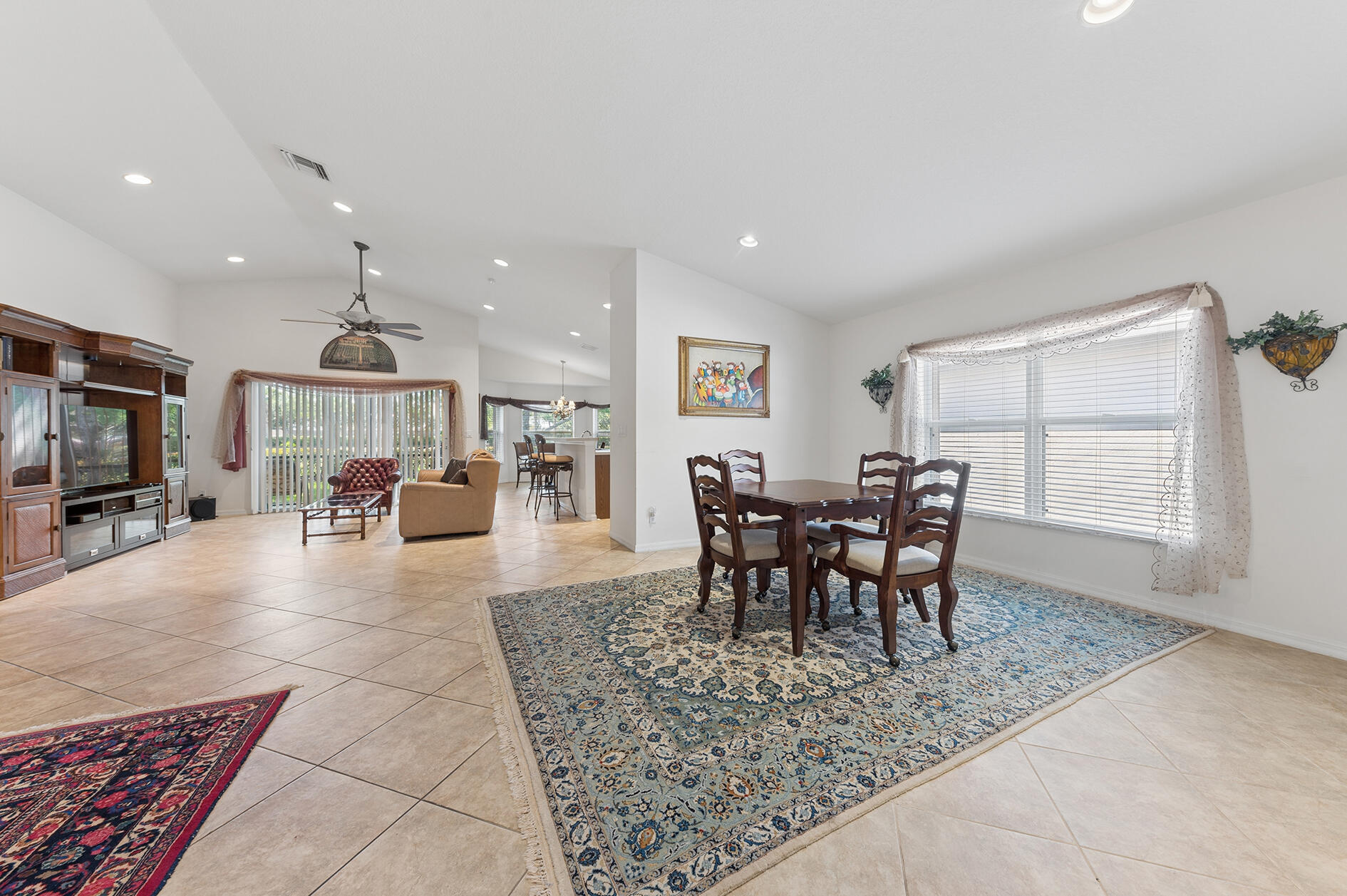 TUSCANY BAY - Residential