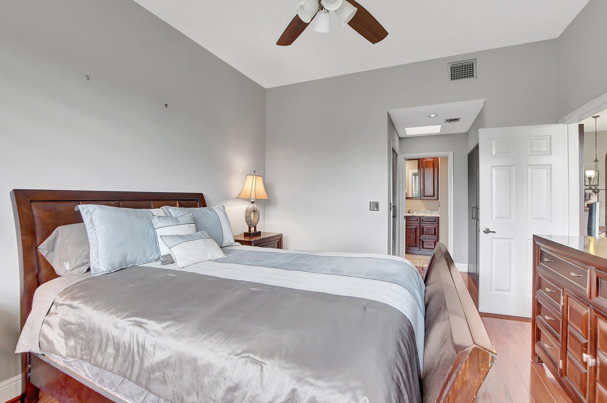 LA PAZ AT BOCA POINTE - Residential Lease