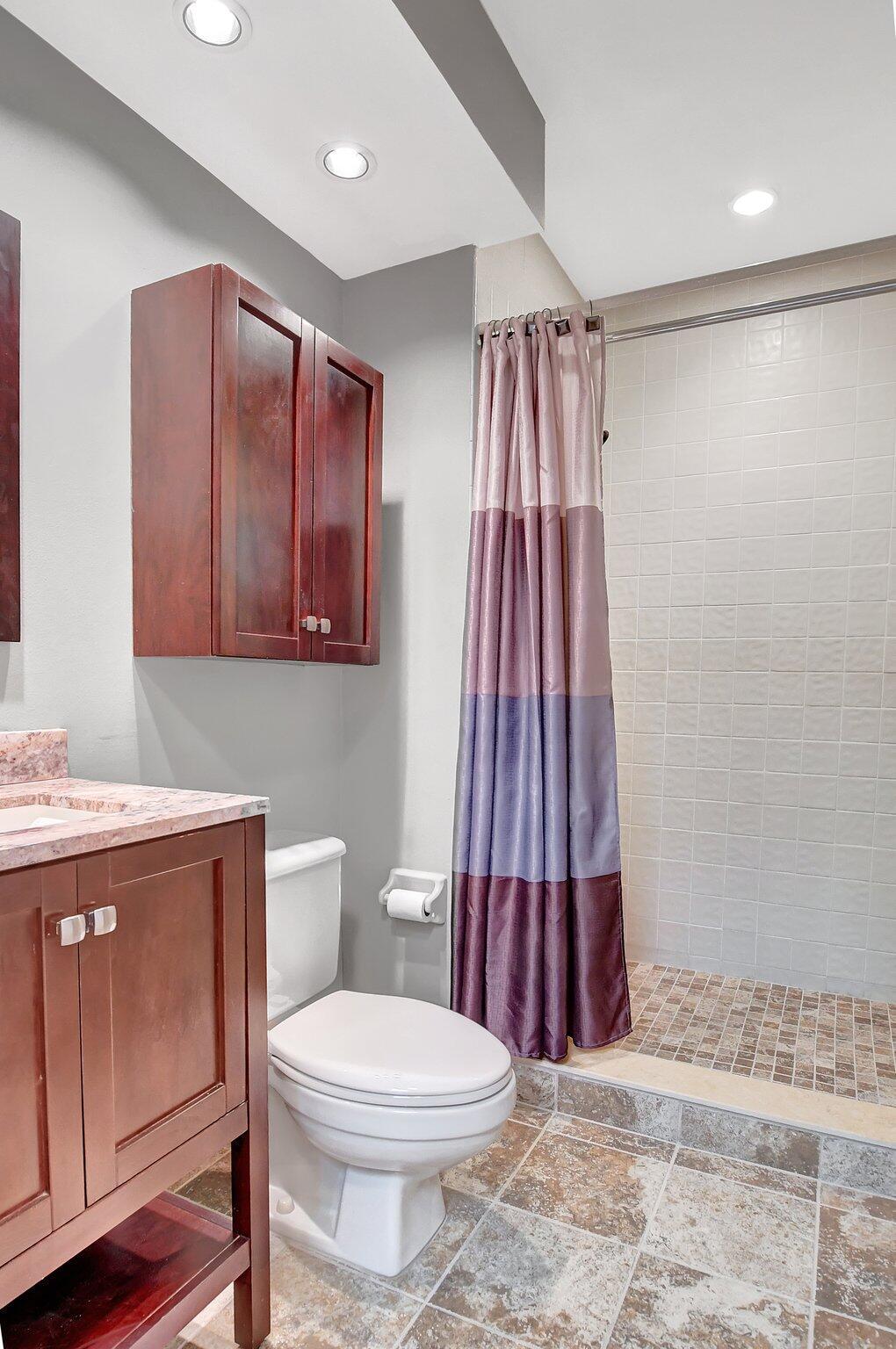 LA PAZ AT BOCA POINTE - Residential Lease