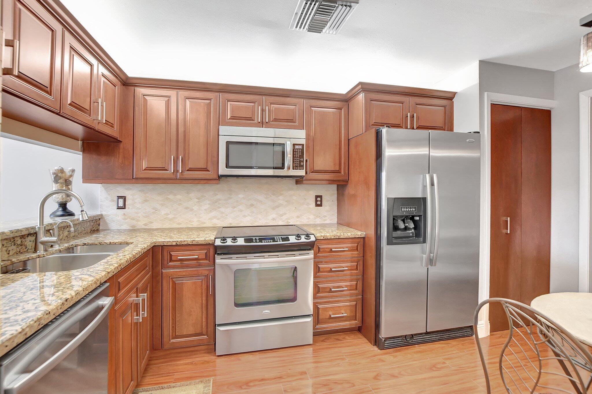 LA PAZ AT BOCA POINTE - Residential Lease