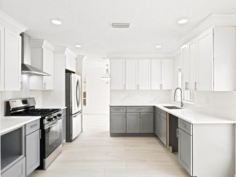 Tiny photo for 3157 NW 120th Way, Sunrise, FL 33323 (MLS # B26046183)