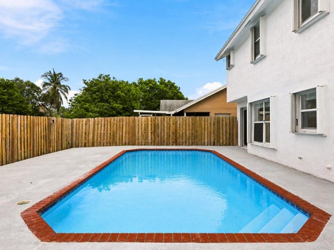 Tiny photo for 3157 NW 120th Way, Sunrise, FL 33323 (MLS # B26046183)