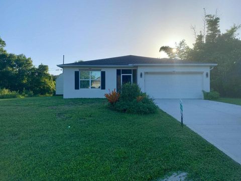 450 Hazel Street Sebastian FL 32958
