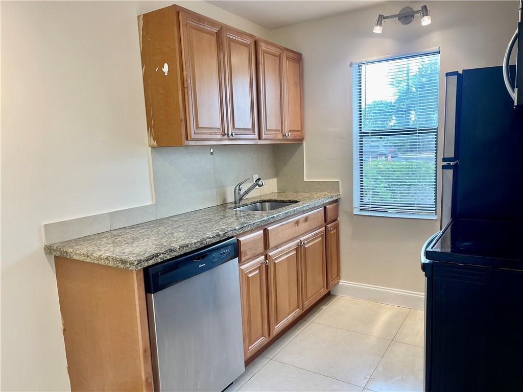 Photo of 607 NE 29TH Drive #18, Wilton Manors, FL 33334 (MLS # B26080619)