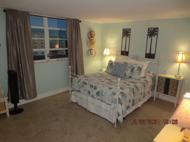 MEADOWBROOK LAKES VIEW - Residential